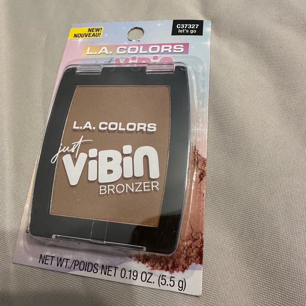 LA Colors Vibin’ Powder Bronzer Shade Lets Go